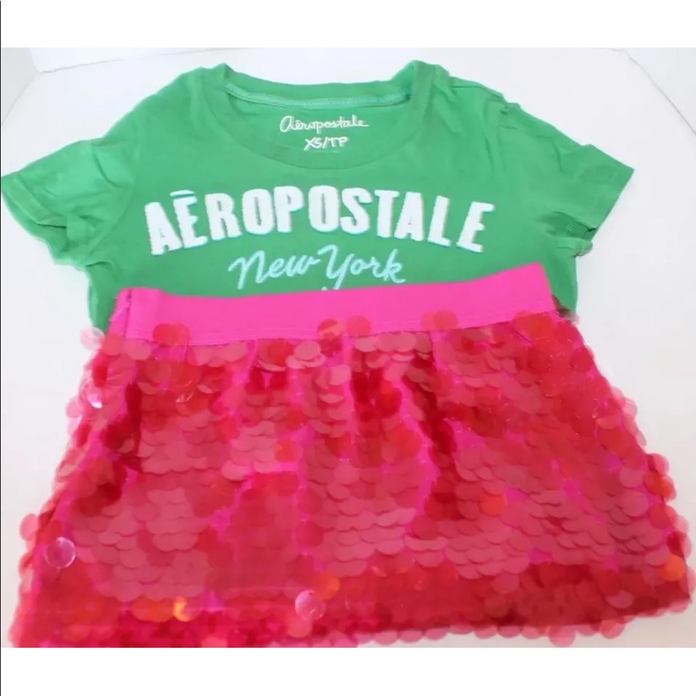 2/$20 Lot Of 2 Aeropostale XS Sequins Fuschia Skaters Skirt And Green T-Shirt